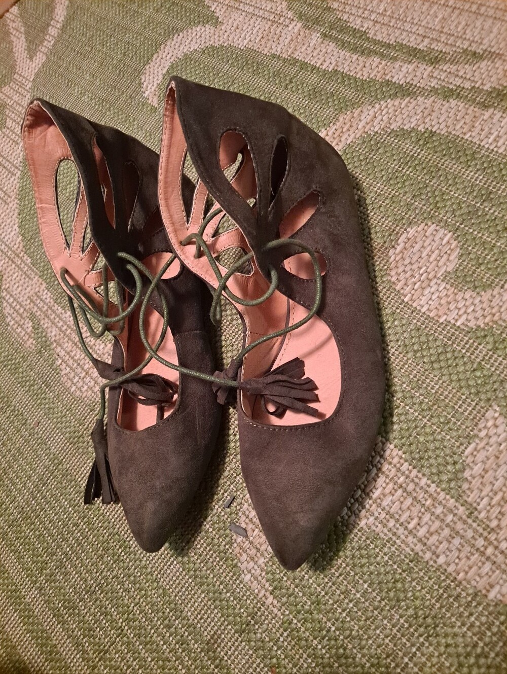 Yoki Women’s Olive Green Suede Pointed Lace-Up Flats